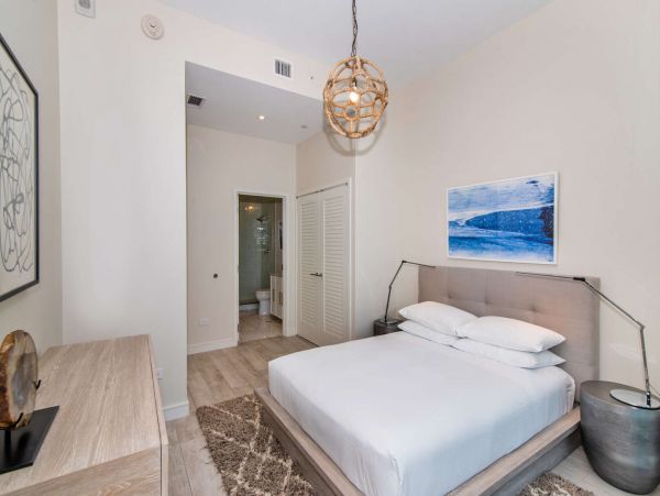 Cayman Islands Home 1003245