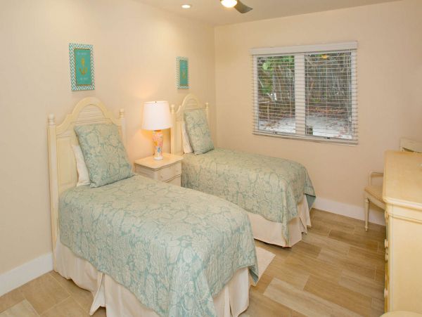 Cayman Islands Home 1003247