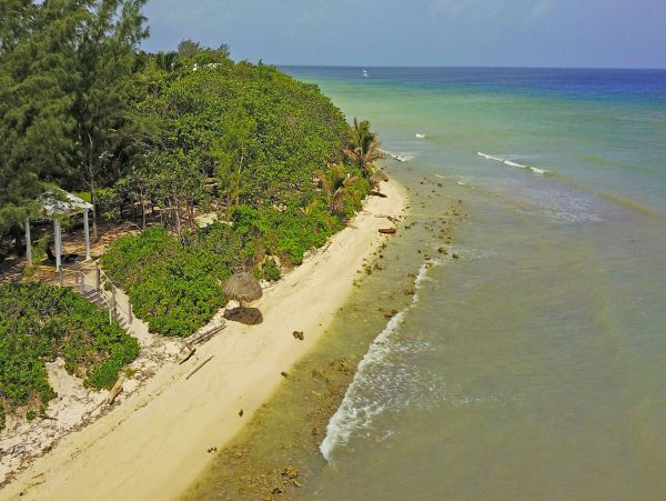 Cayman Islands Home 1003248