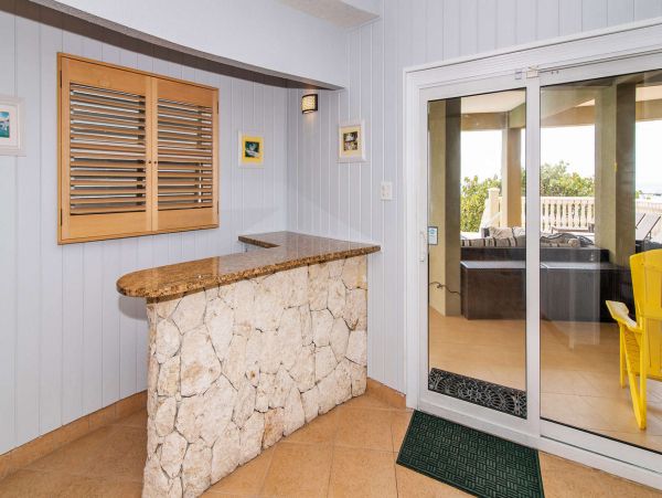 Cayman Islands Home 1003252