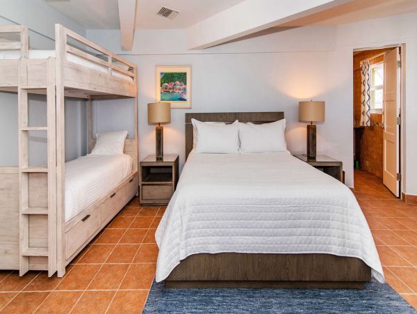 Cayman Islands Home 1003252