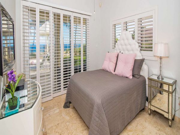 Seven Bedroom Oceanfront Home sleeps 14