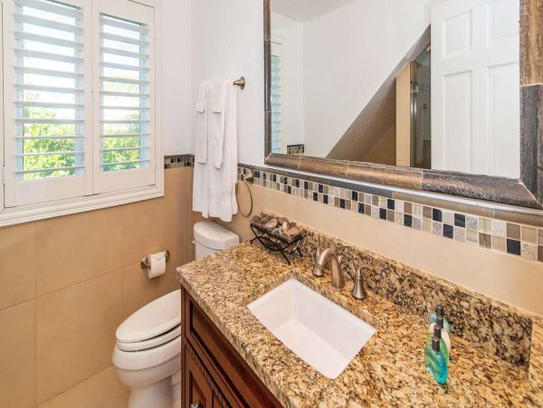 Seven Bedroom Oceanfront Home sleeps 14