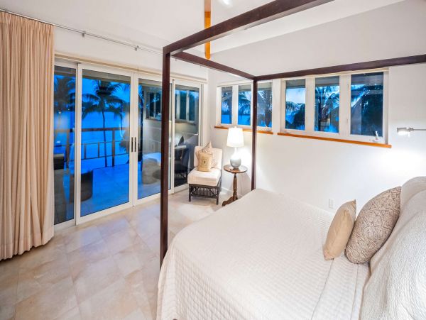 Cayman Islands Home 1003257
