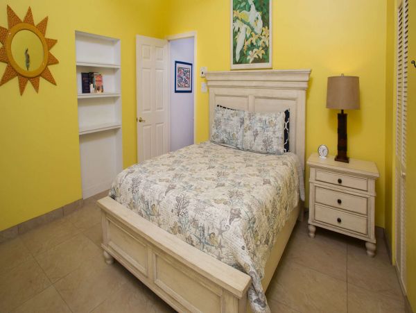 Cayman Islands Home 1003261