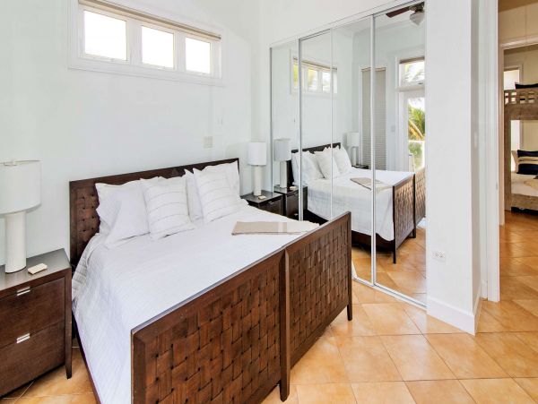 Cayman Islands Home 1003264