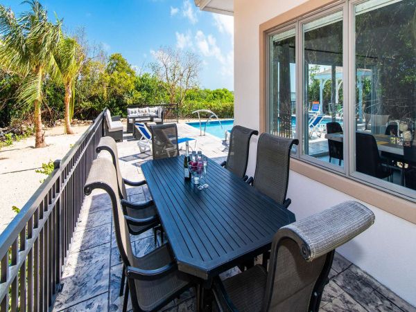 Cayman Islands Home 1003266