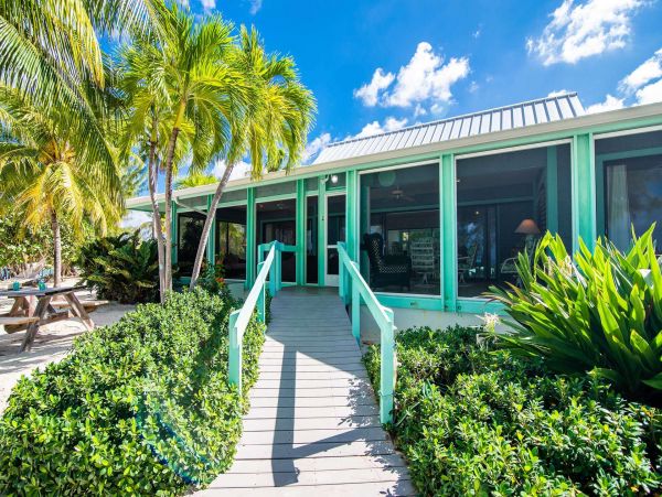 Cayman Islands Home 1003268
