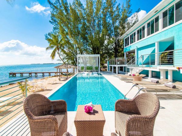 Cayman Islands Beachfront 4 Bedroom Home Pool & Dock