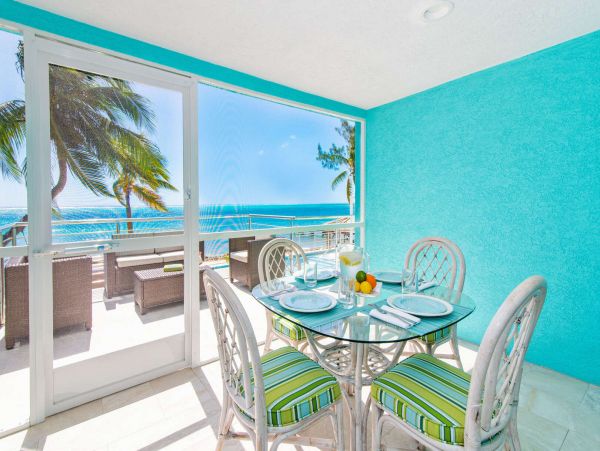 Cayman Islands Beachfront 4 Bedroom Home Pool & Dock