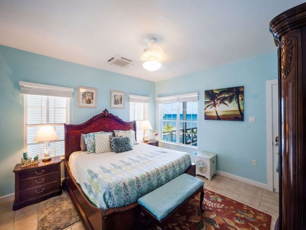 Cayman Islands Home 1003275