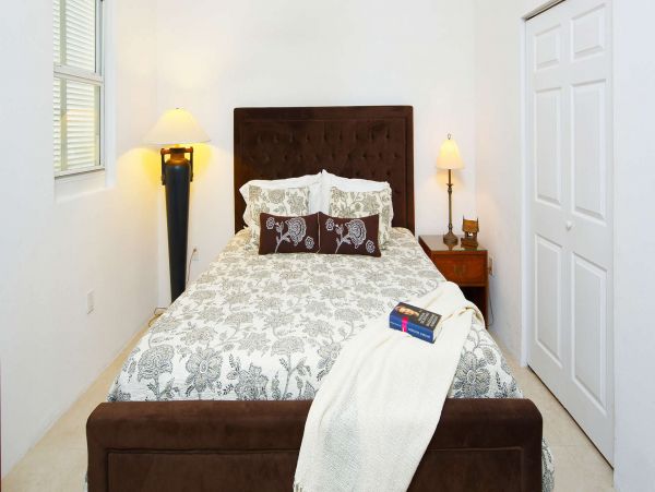 Cayman Islands Home 1003276