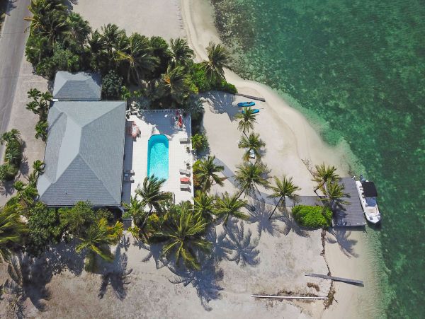 Cayman Islands Home 1003280