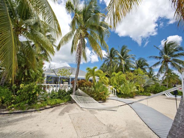 Cayman Islands Home 1003280