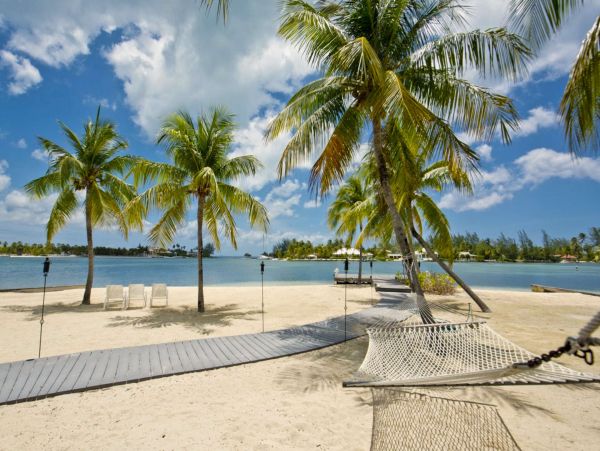 Cayman Islands Home 1003280