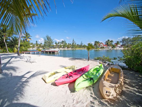 Cayman Islands Home 1003281
