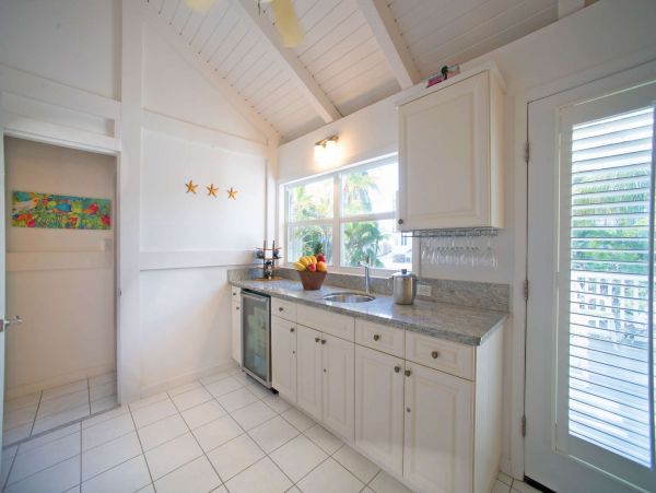 Cayman Islands Home 1003281