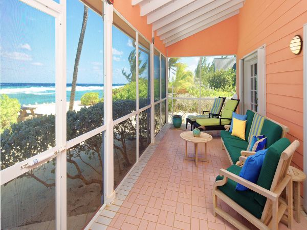 Charming Oceanfront Vacation Rental in Cayman Islands