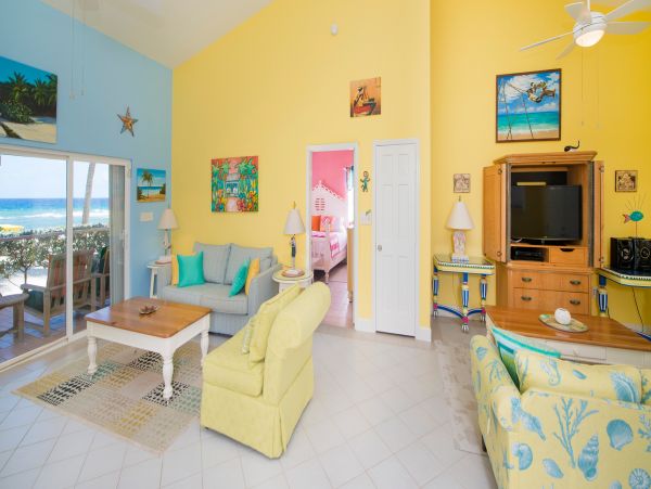 Charming Oceanfront Vacation Rental in Cayman Islands