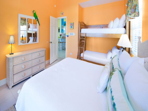 Charming Oceanfront Vacation Rental in Cayman Islands