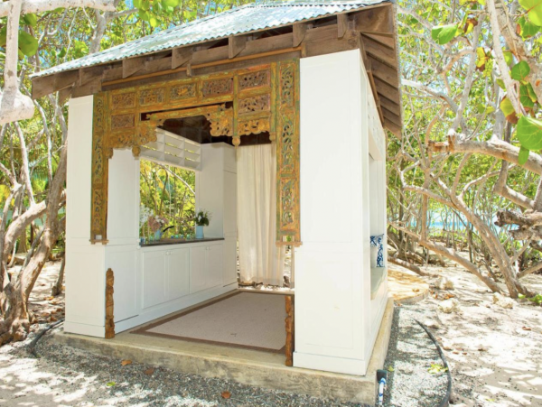 Private Oceanfront 2 Bedroom Vacation Condo