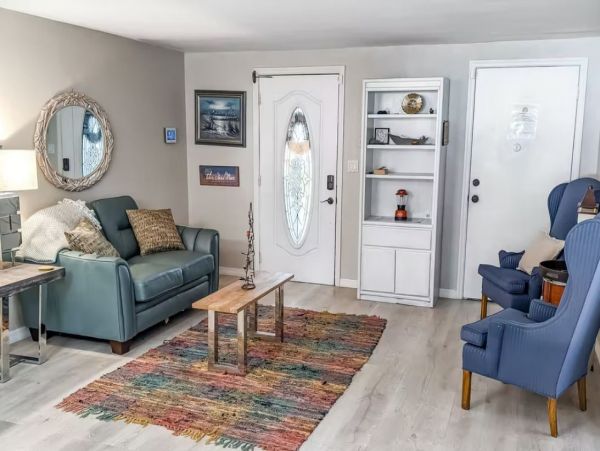 Beautiful Pool Vacation Home in Nokomis