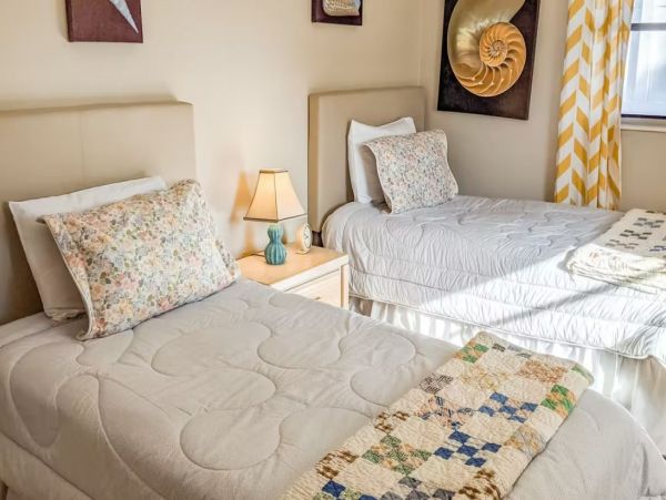 Beautiful Pool Vacation Home in Nokomis