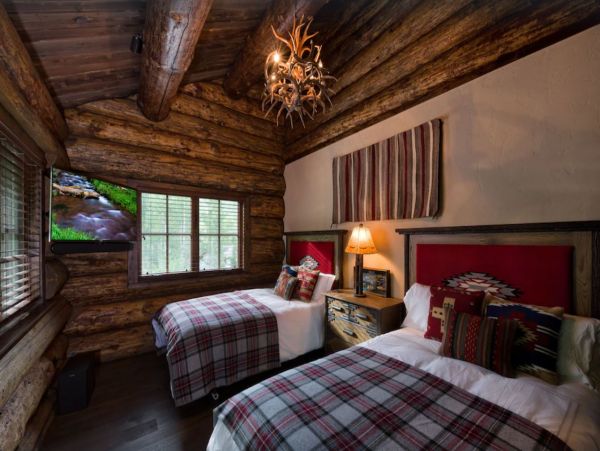 Amazing Mountain View Lodging in Vail Sleeps 12 Guests
