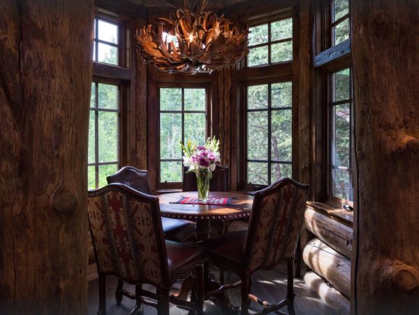 Amazing Mountain View Lodging in Vail Sleeps 12 Guests