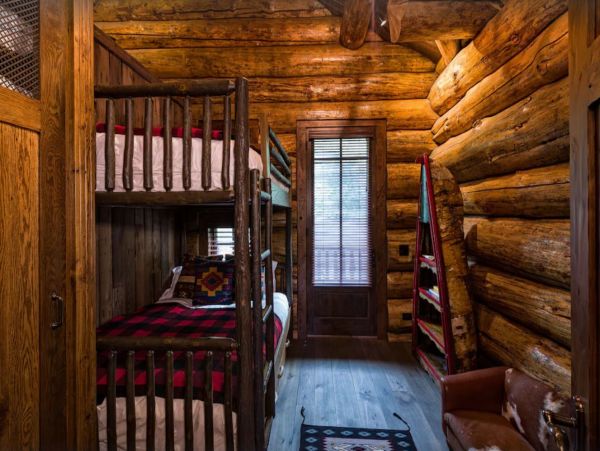 Amazing Mountain View Lodging in Vail Sleeps 12 Guests