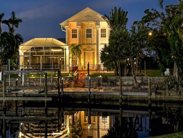 Water Views Vacation Pool Home in Cape Coral Seven Bedrooms