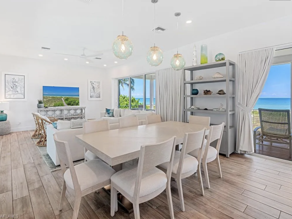 Beachfront Vacation Rental in Captiva 7 Bedrooms Sleeps 16