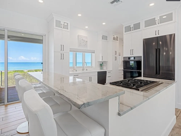 Beachfront Vacation Rental in Captiva 7 Bedrooms Sleeps 16