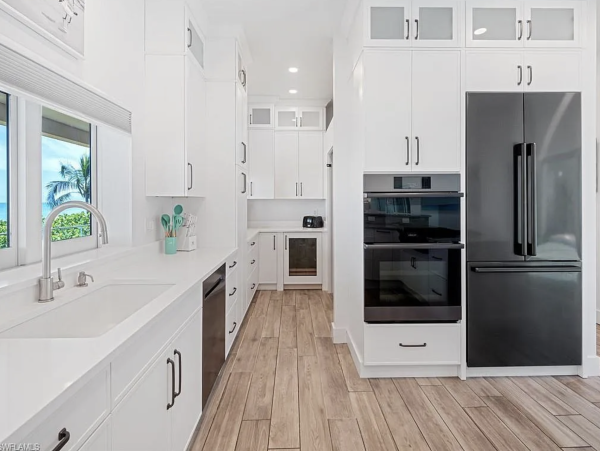 Beachfront Vacation Rental in Captiva 7 Bedrooms Sleeps 16