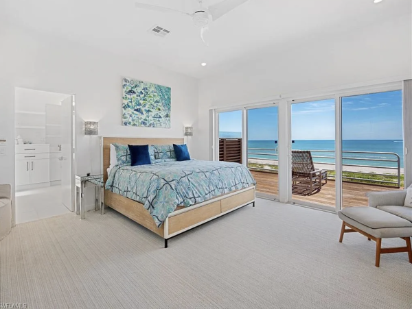 Beachfront Vacation Rental in Captiva 7 Bedrooms Sleeps 16