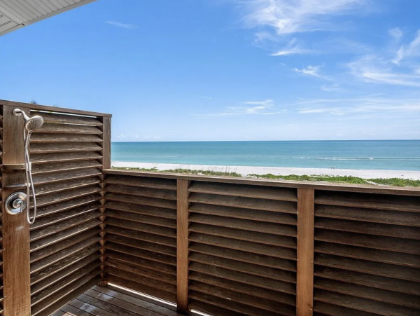 Beachfront Vacation Rental in Captiva 7 Bedrooms Sleeps 16