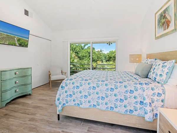 Beachfront Vacation Rental in Captiva 7 Bedrooms Sleeps 16