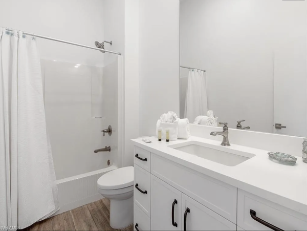 Beachfront Vacation Rental in Captiva 7 Bedrooms Sleeps 16