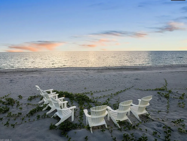 Beachfront Vacation Rental in Captiva 7 Bedrooms Sleeps 16