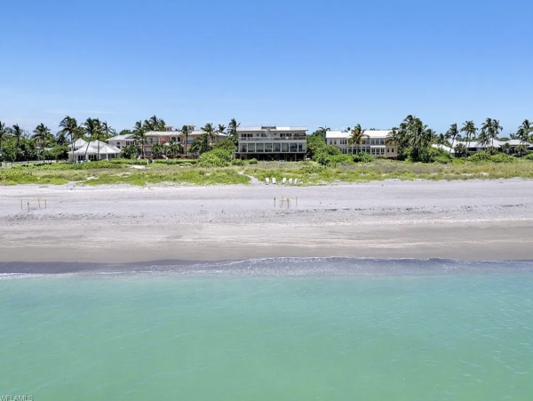 Beachfront Vacation Rental in Captiva 7 Bedrooms Sleeps 16