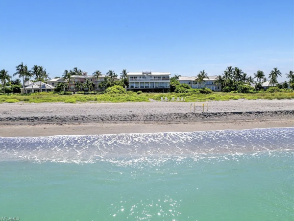 Beachfront Vacation Rental in Captiva 7 Bedrooms Sleeps 16