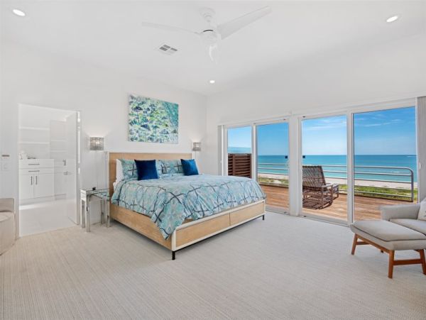 Beachfront Vacation Rental in Captiva 7 Bedrooms Sleeps 16