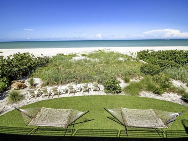 Beachfront Vacation Rental in Captiva 7 Bedrooms Sleeps 16