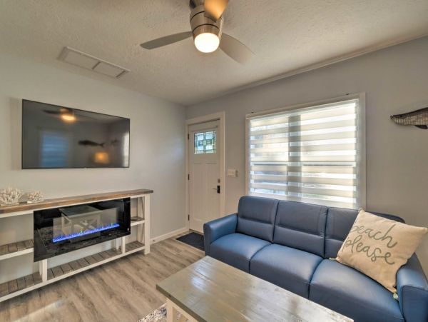 Modern Sarasota Rental Near Beaches with Fire Pit & Lanai