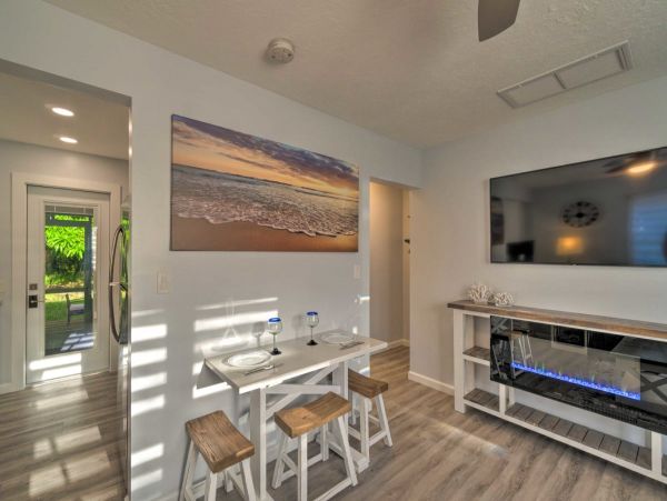 Modern Sarasota Rental Near Beaches with Fire Pit & Lanai