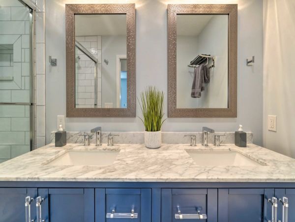 Modern Sarasota Rental Near Beaches with Fire Pit & Lanai