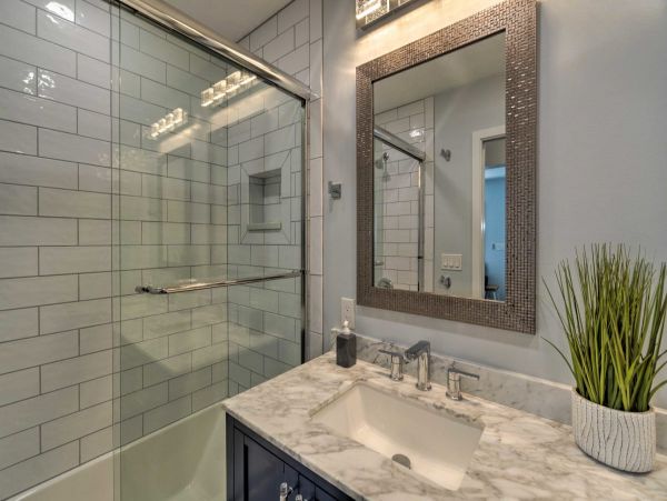 Modern Sarasota Rental Near Beaches with Fire Pit & Lanai