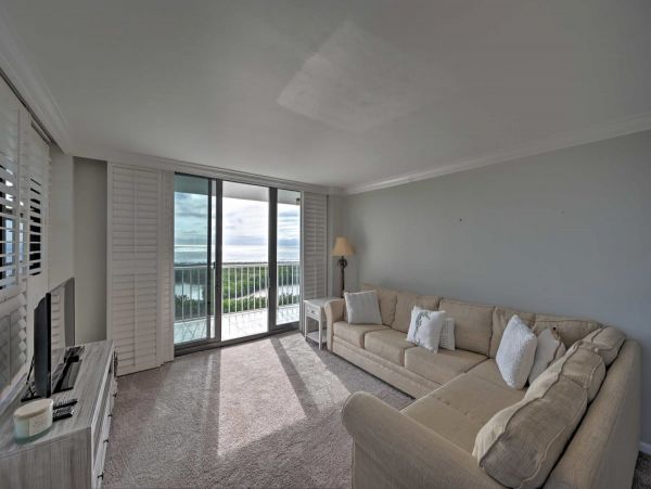 Marco Island Vacation Condo Walk Out to Beach Gulf Views