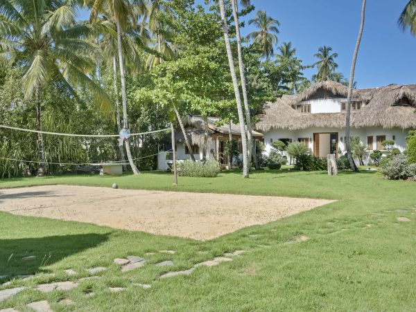 Gorgeous 11 Bedroom Vacation Rental with Great Amenities