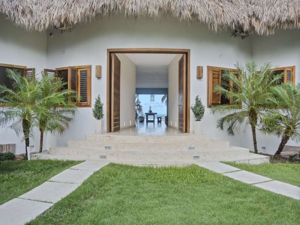 Gorgeous 11 Bedroom Vacation Rental with Great Amenities